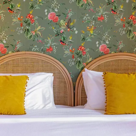 La Sainte Valerie Adults Only Жуан-ле-Пен