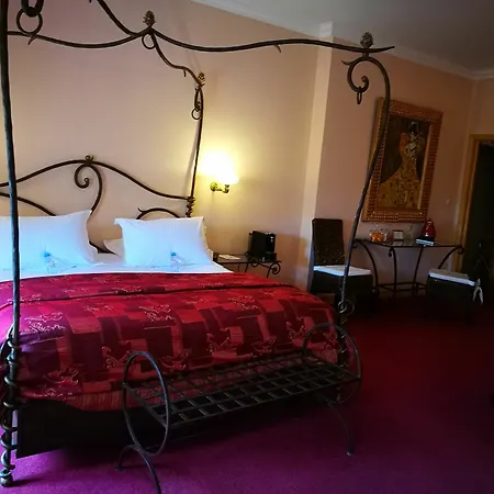 Отель La Sainte Valerie Adults Only